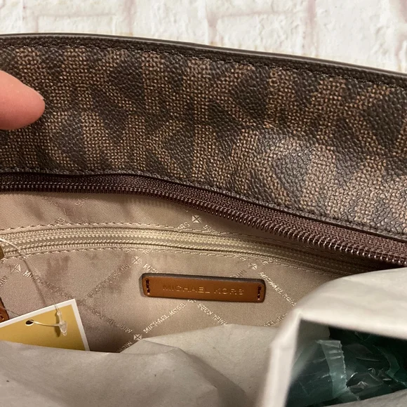 LAST 1❗️MICHAEL KORS Amy Large Tote In Brown/Luggage Color Retails $358 - Picture 6 of 12